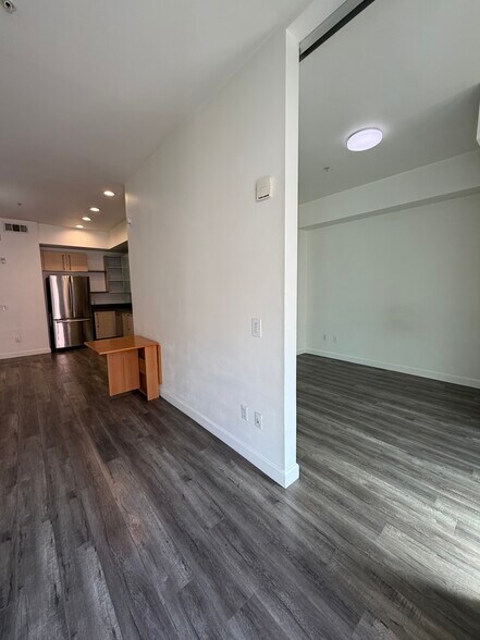 Building Photo - 1234 Wilshire Blvd