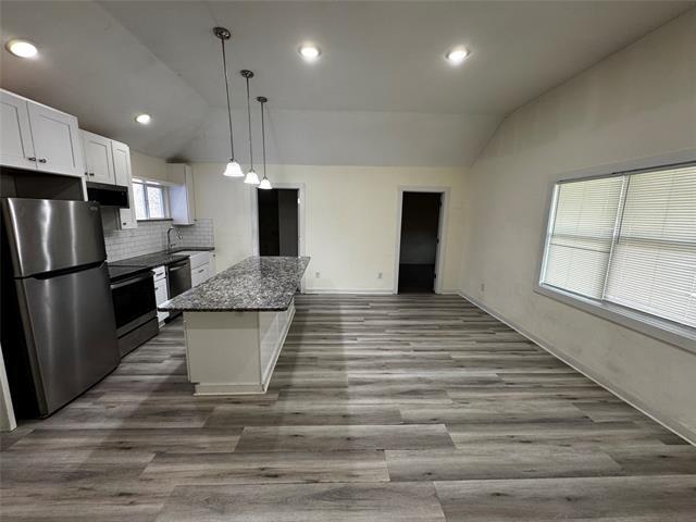 Building Photo - 4939 Corrigan Ave