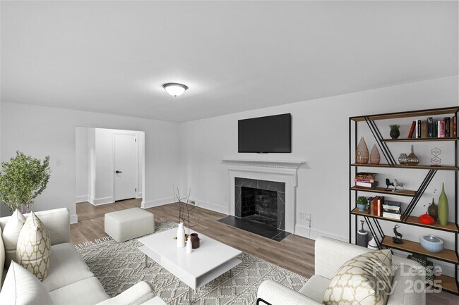 Building Photo - 1601 Gambia St