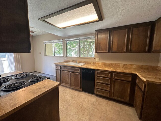 Building Photo - 3700 Tully Rd