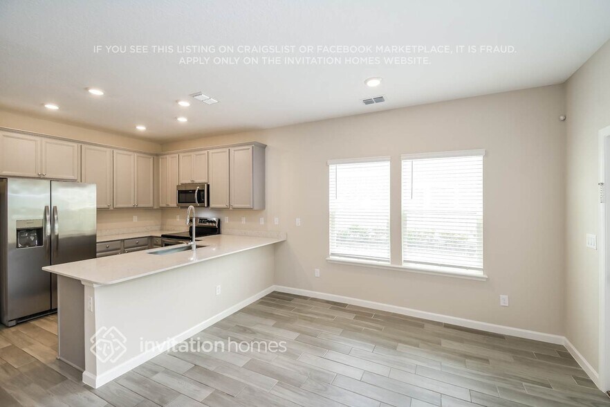 Building Photo - 13300 Shore Grass Dr