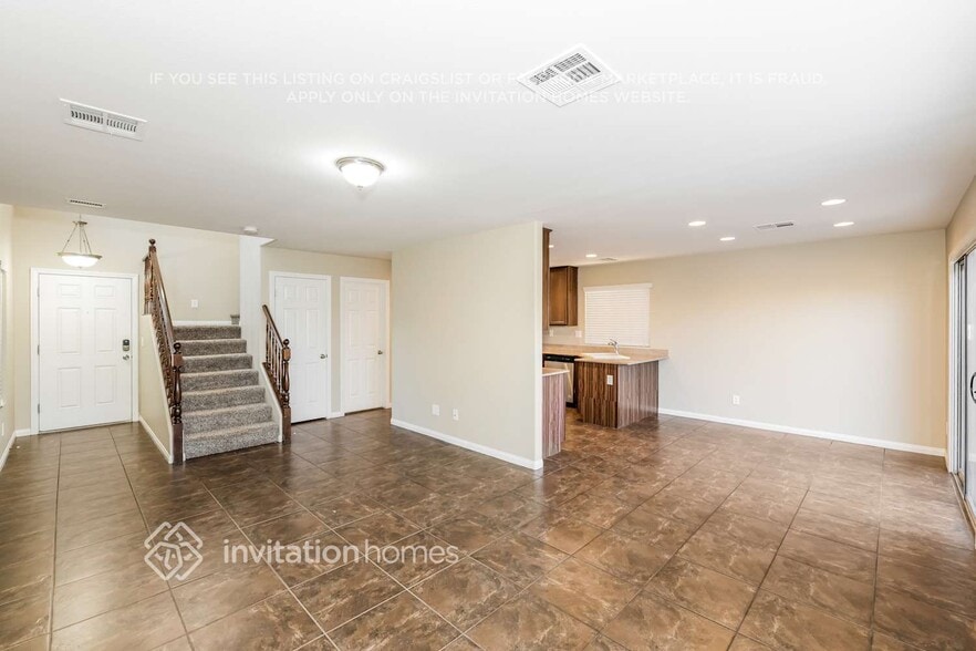 Building Photo - 7962 Valladolid Ave