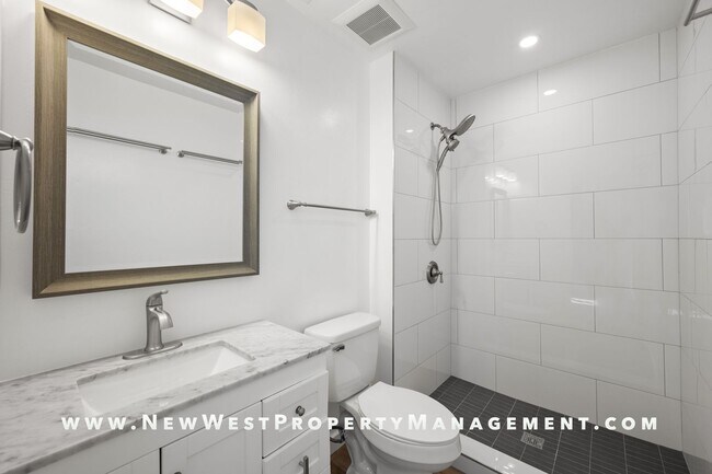 Building Photo - Freshly Renovated and Highly Upgraded Allied Gardens 4 Bedroom. Available Now!