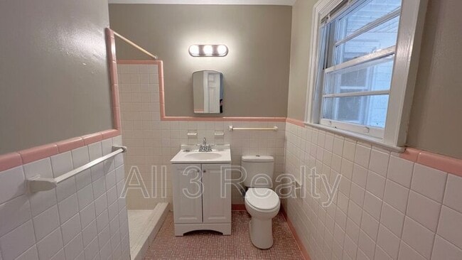 Building Photo - 3505 Pelzer Ave