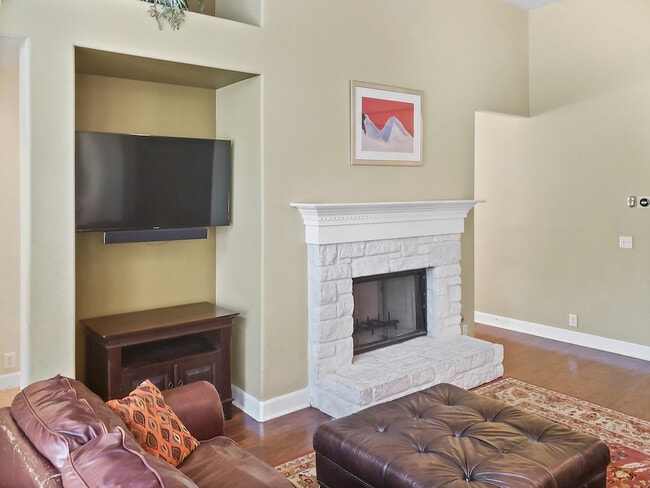 Building Photo - 8109 Endeavor Cir