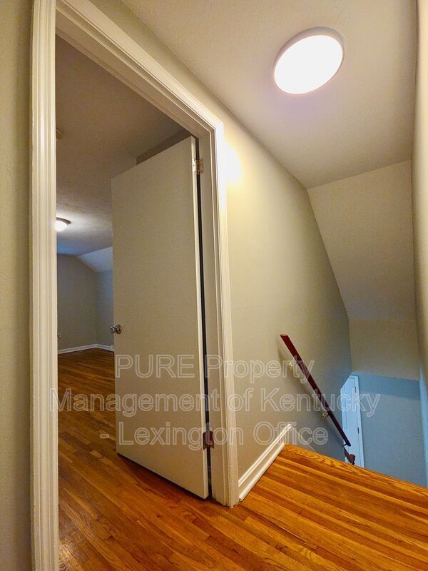 Building Photo - 2216 Winterberry Dr