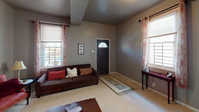 Primary Photo - 1319 U St SE