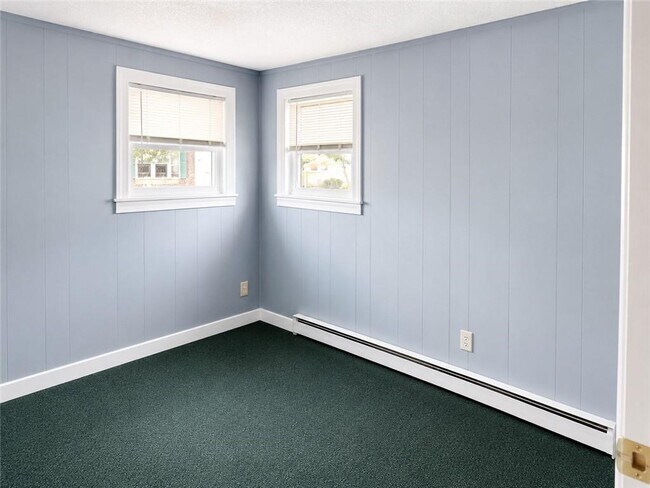 Building Photo - 26 Durkin Dr