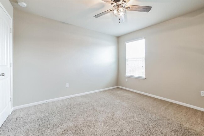 Building Photo - 101 Acadia Cv