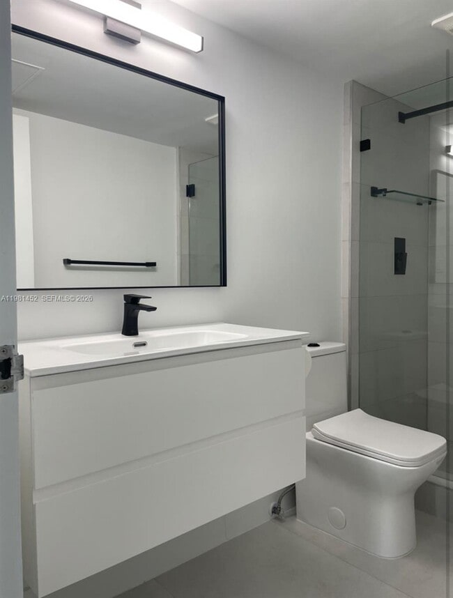 Building Photo - 10275 Collins Ave