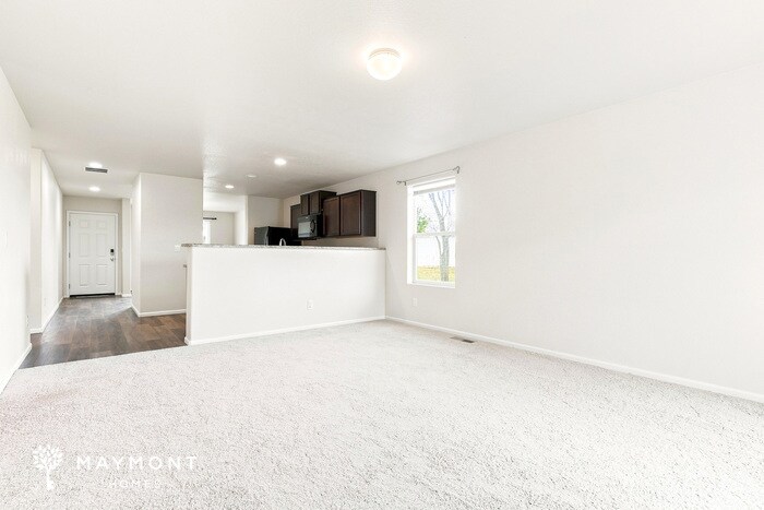 Building Photo - 47386 Lily Ave