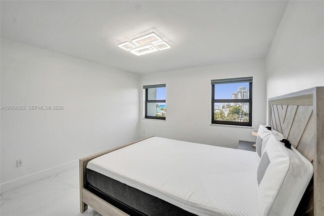 Building Photo - 1201 S Ocean Dr