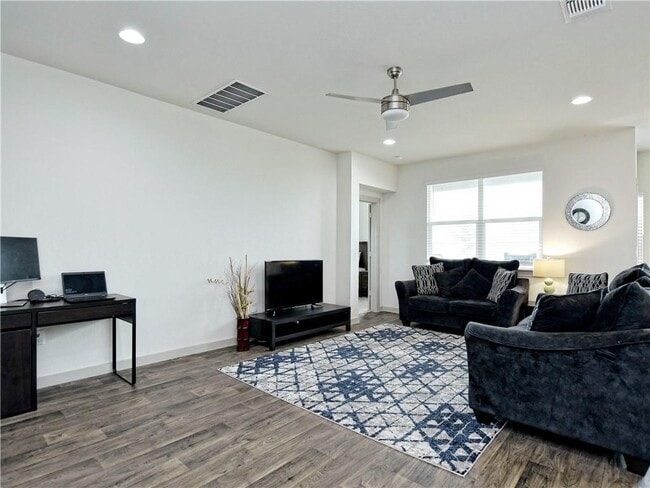 Building Photo - 4612 Oxgang Dr