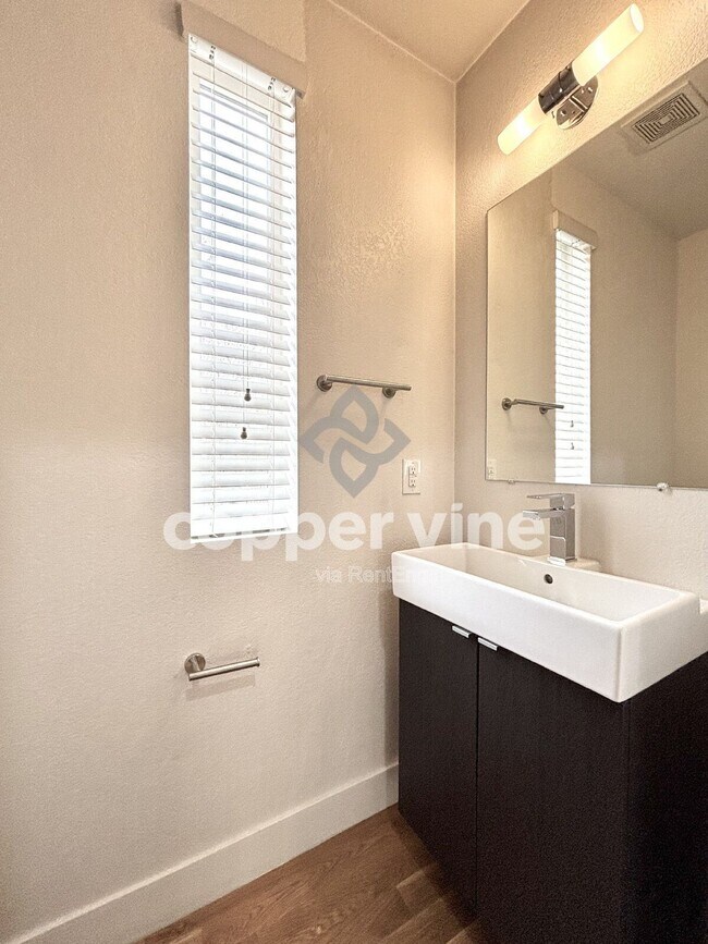 Building Photo - 4966 Lowell Blvd