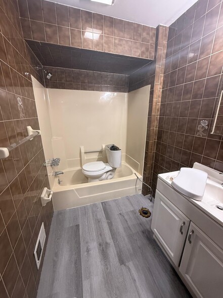 Building Photo - 1255 NJ-166