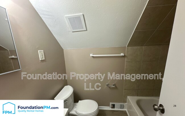 Building Photo - 3766 Windy Ave