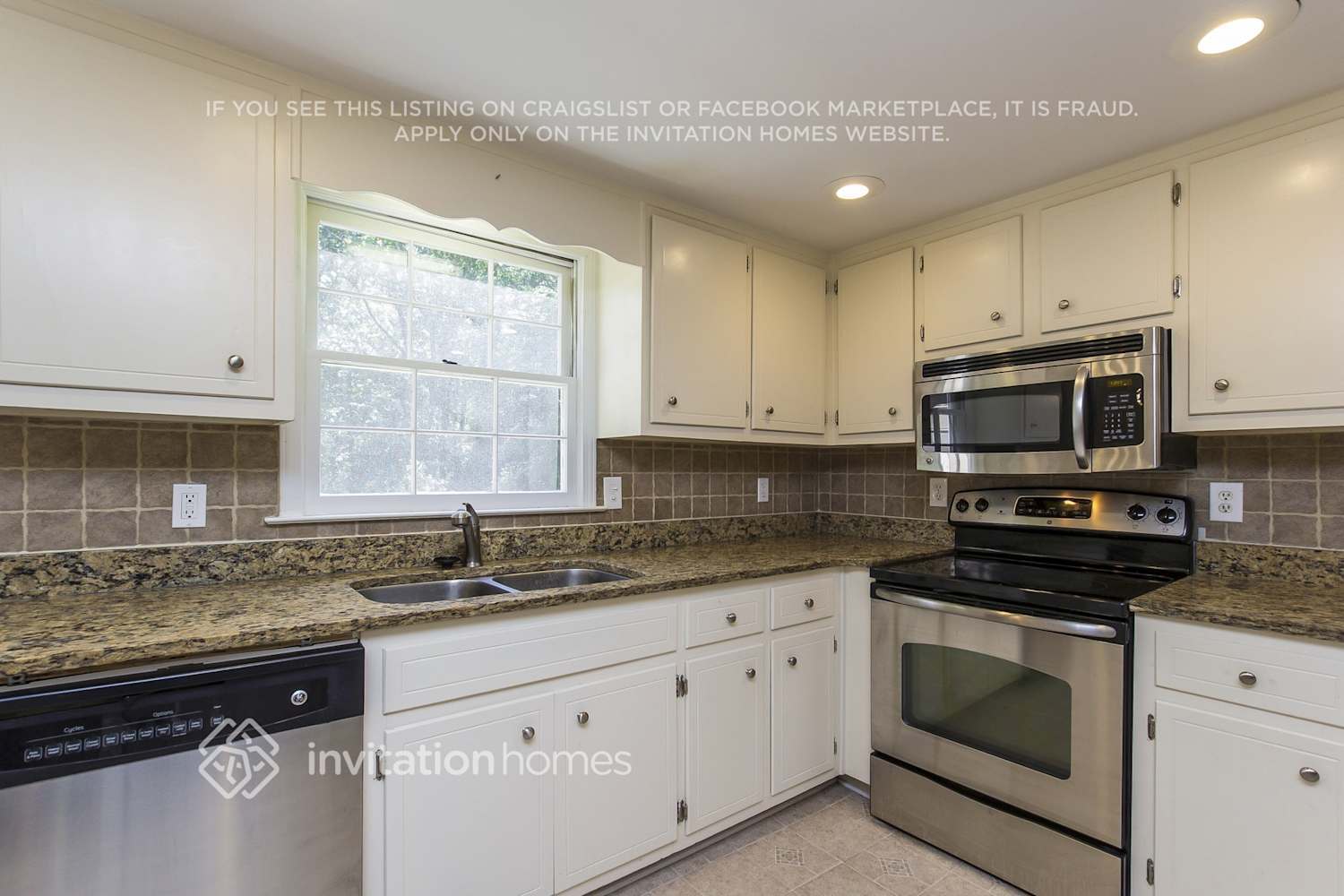 Building Photo - 2693 Ashworth Cir