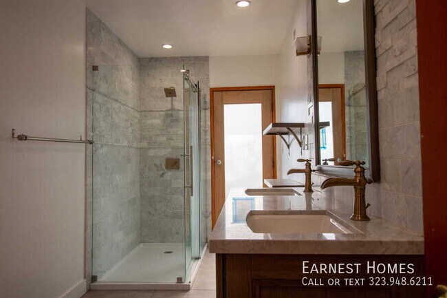 Building Photo - 11619 Lerdo Ave