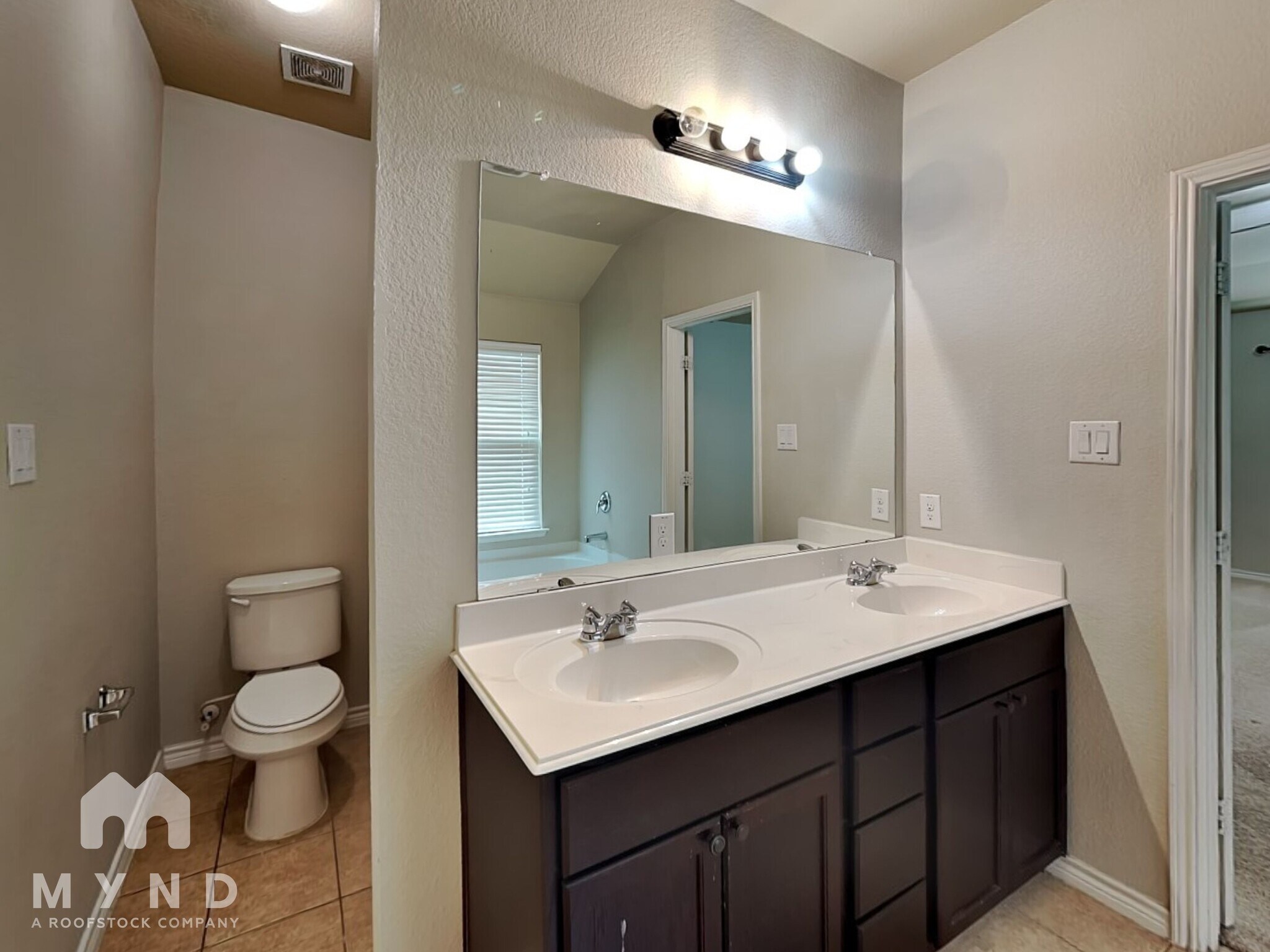 Building Photo - 1417 Castle Creek Dr