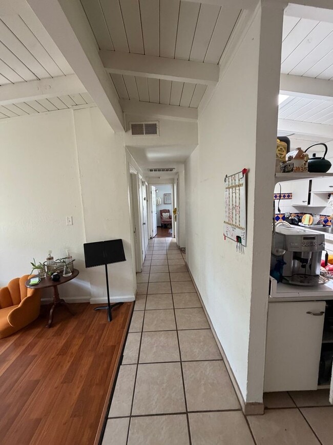 Building Photo - 744 M St