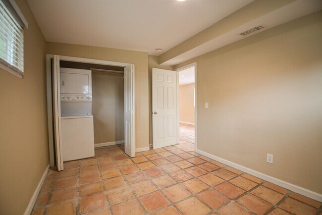 Building Photo - 1608 Boyd Ln
