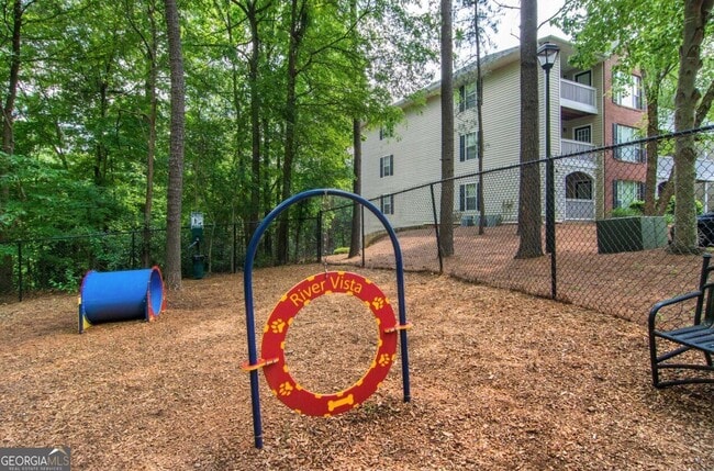 Building Photo - 9200 Roberts Dr