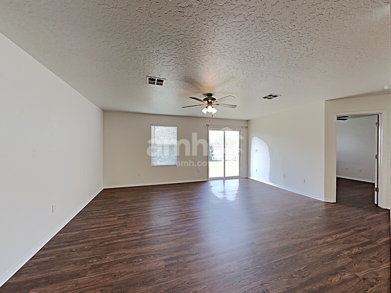 Building Photo - 16557 Alegre Way