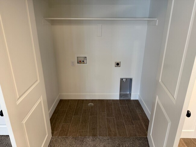 Building Photo - 5491 W 4550 S