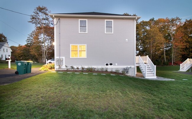 Building Photo - 5 W Chapel St