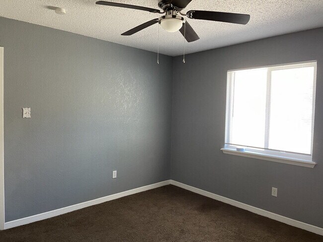 Building Photo - 8137 Staghorn Dr