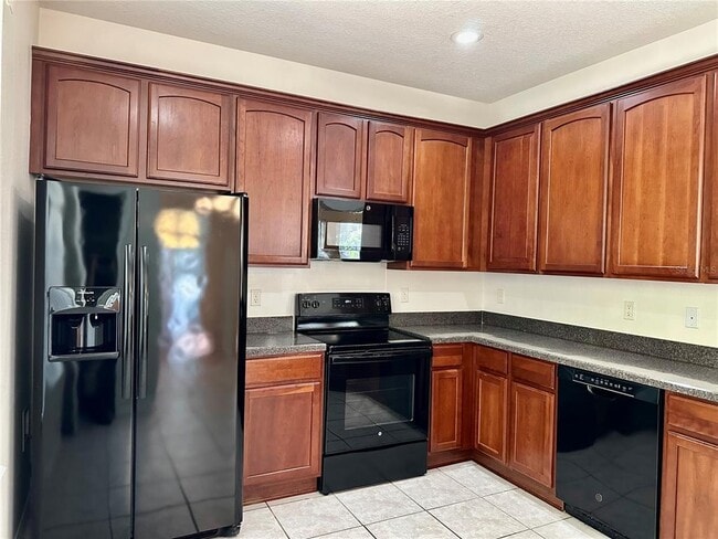 Building Photo - 27747 Pleasure Ride Loop