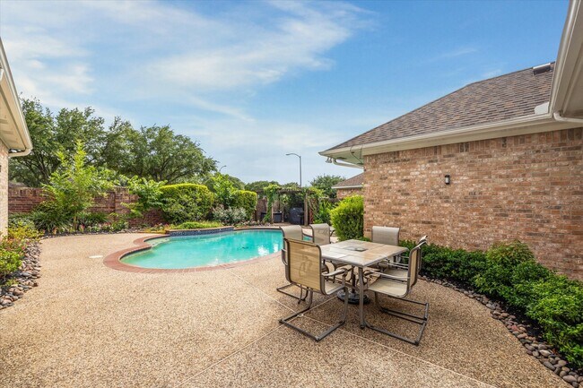 Building Photo - 13627 Ashley Run