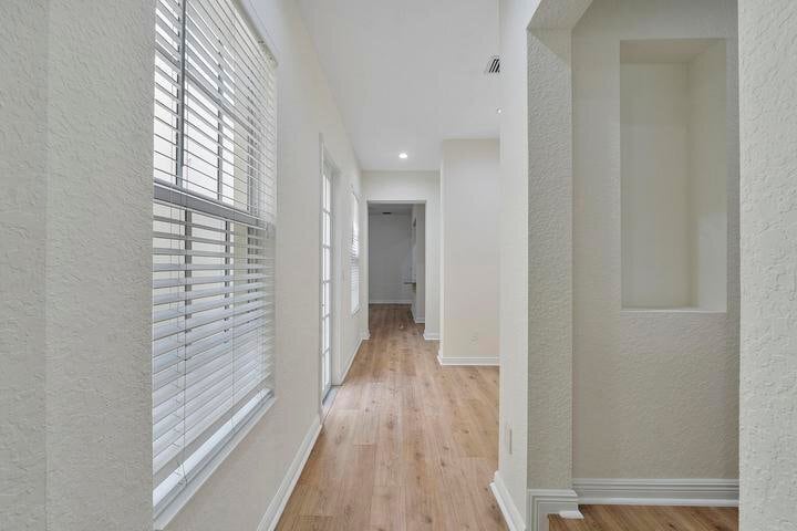 Building Photo - 8332 NW 7th Ct