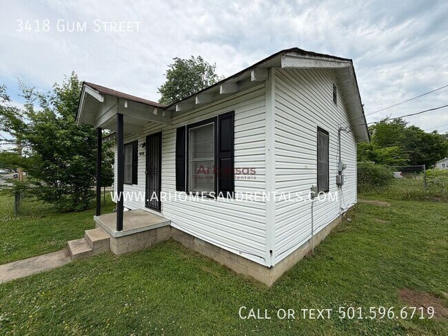 Building Photo - 3418 Gum St