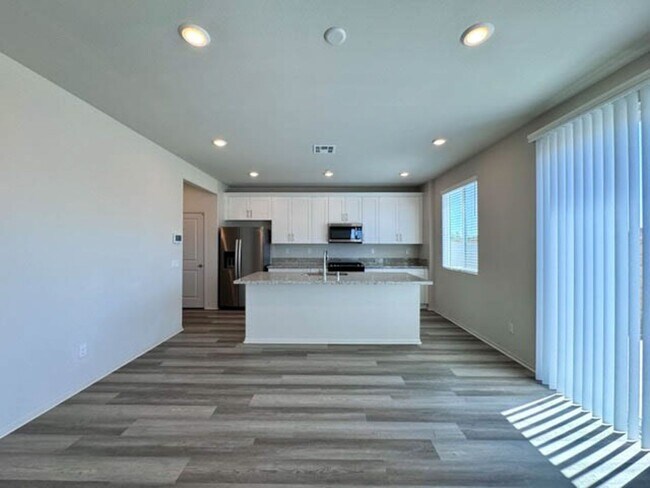 Building Photo - 31799 Woodbank Wy