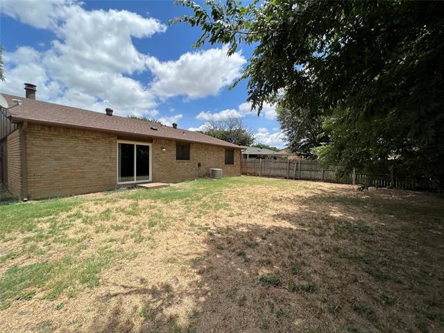 Building Photo - 5809 Deerfoot Trail