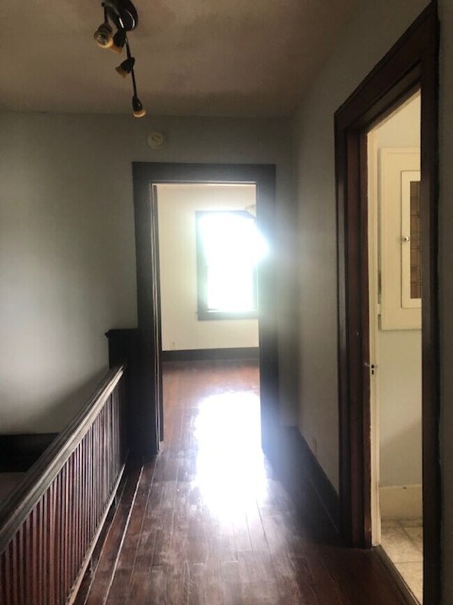 Building Photo - 17-19 Park Avenue (Havilah II)