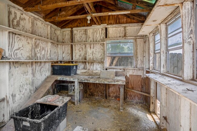 Building Photo - 2411 Orange St