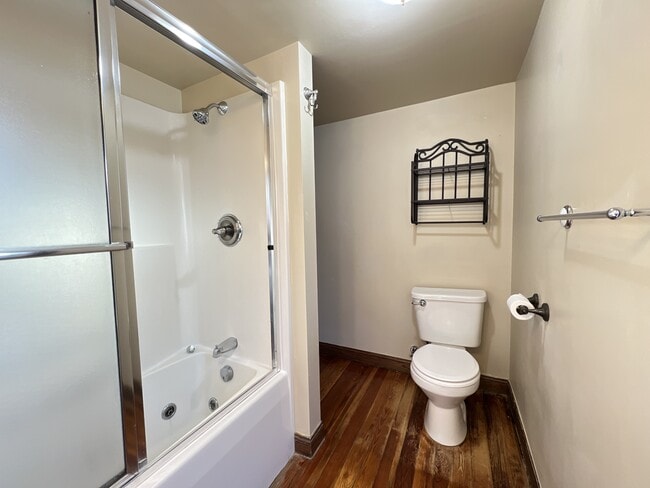 Building Photo - 2268 White St