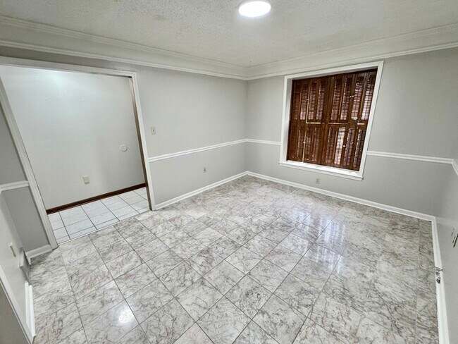 Building Photo - 7086 Cobblestone Dr