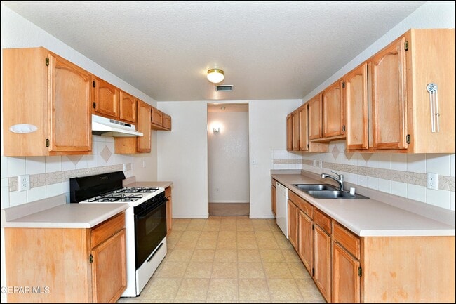 Building Photo - 2317 Joshua Louis Dr