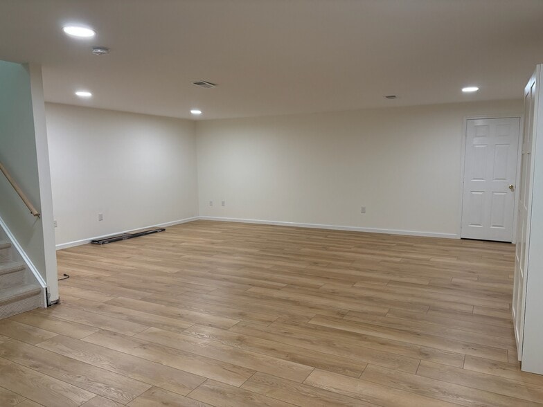 Full Basement - 66 Wildflower Ln