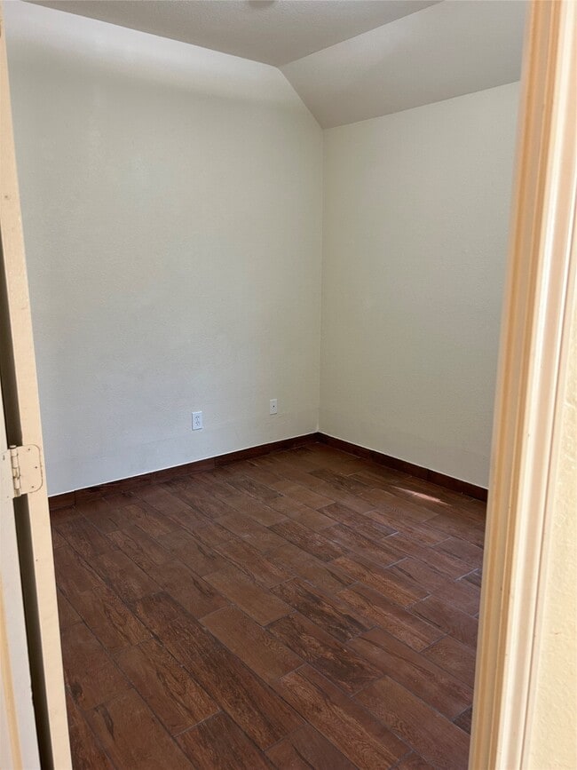 Building Photo - 4035 Cary Creek Dr