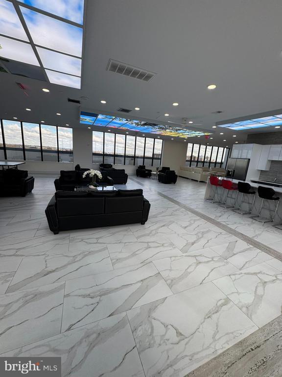 Building Photo - 4900 Spruce St