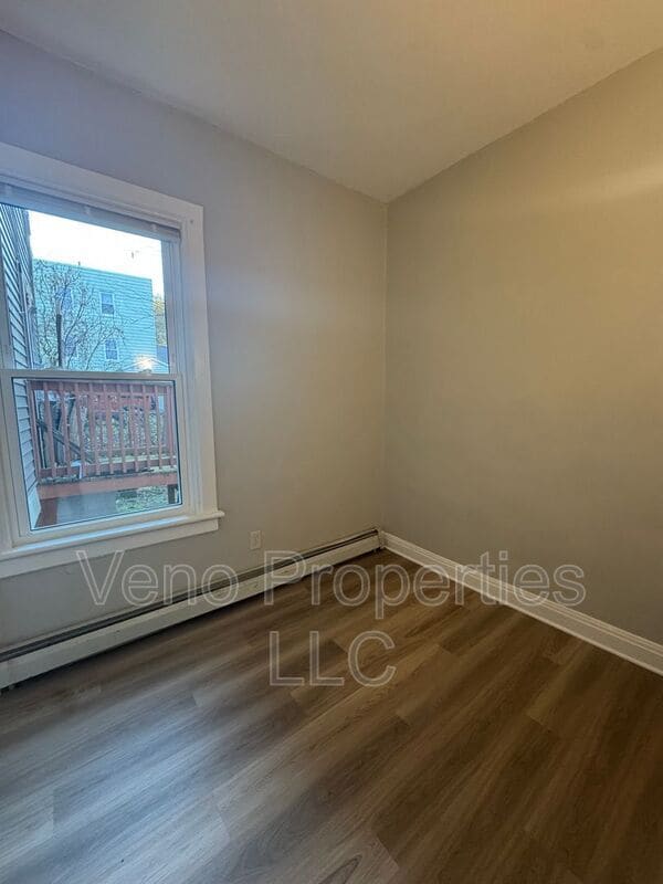 Building Photo - 99 Johnston Ave