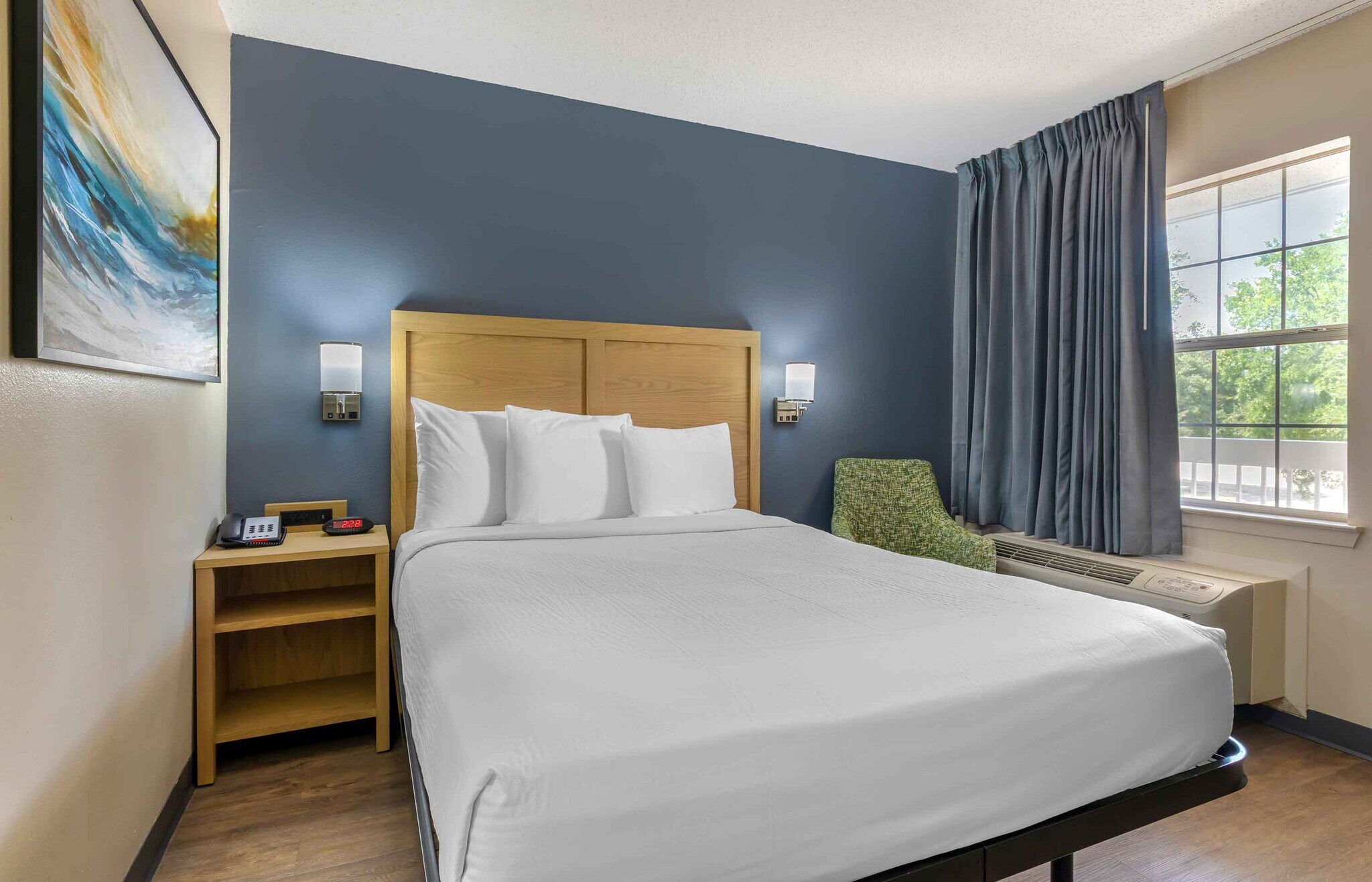 Building Photo - Furnished Studio-Arlington