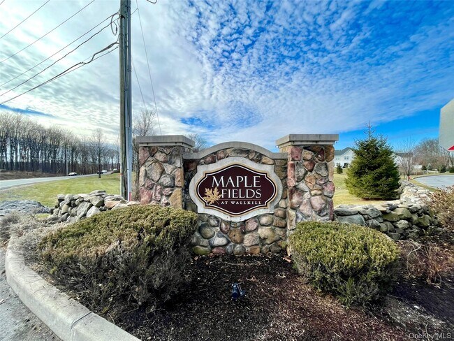 Building Photo - 141 Meadow View Dr