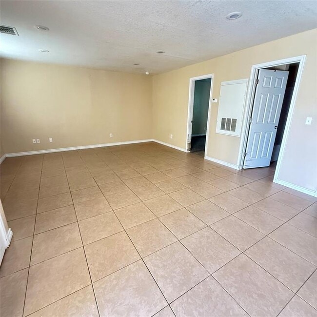 Building Photo - 5945 FM 1459 Rd