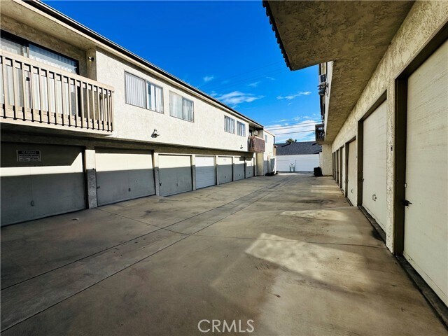 Building Photo - 4146 Elm Ave