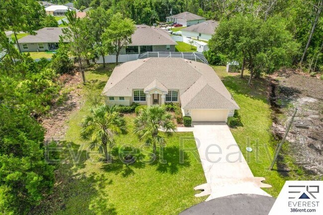 Building Photo - 13 Sleigh Bell Pl